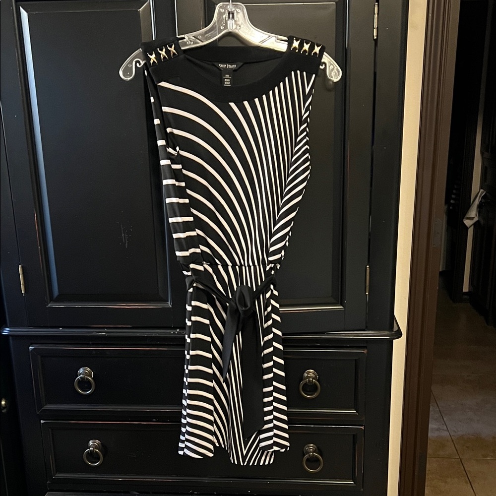 White House Black Market Black Sleeveless Dress XXS
